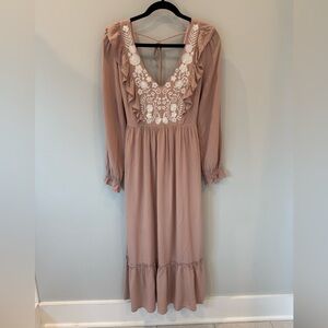 in loom Boho Embroidered Ruffle  Long Sleeve Maxi Dress Beige V-Neck Size M